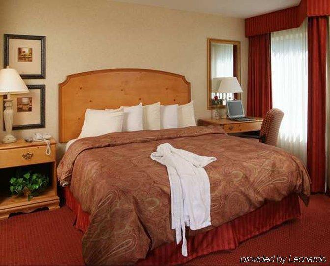 Homewood Suites Лафайетт Номер фото